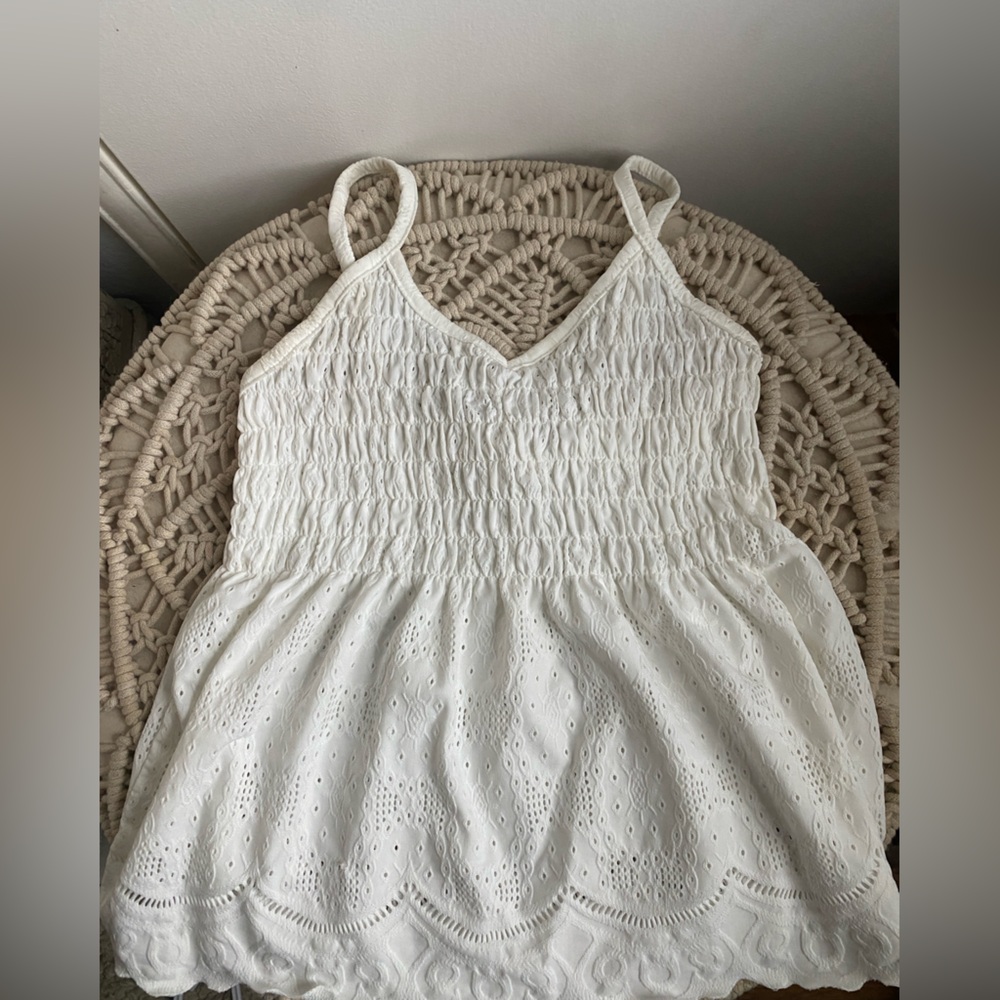 White lace tank top